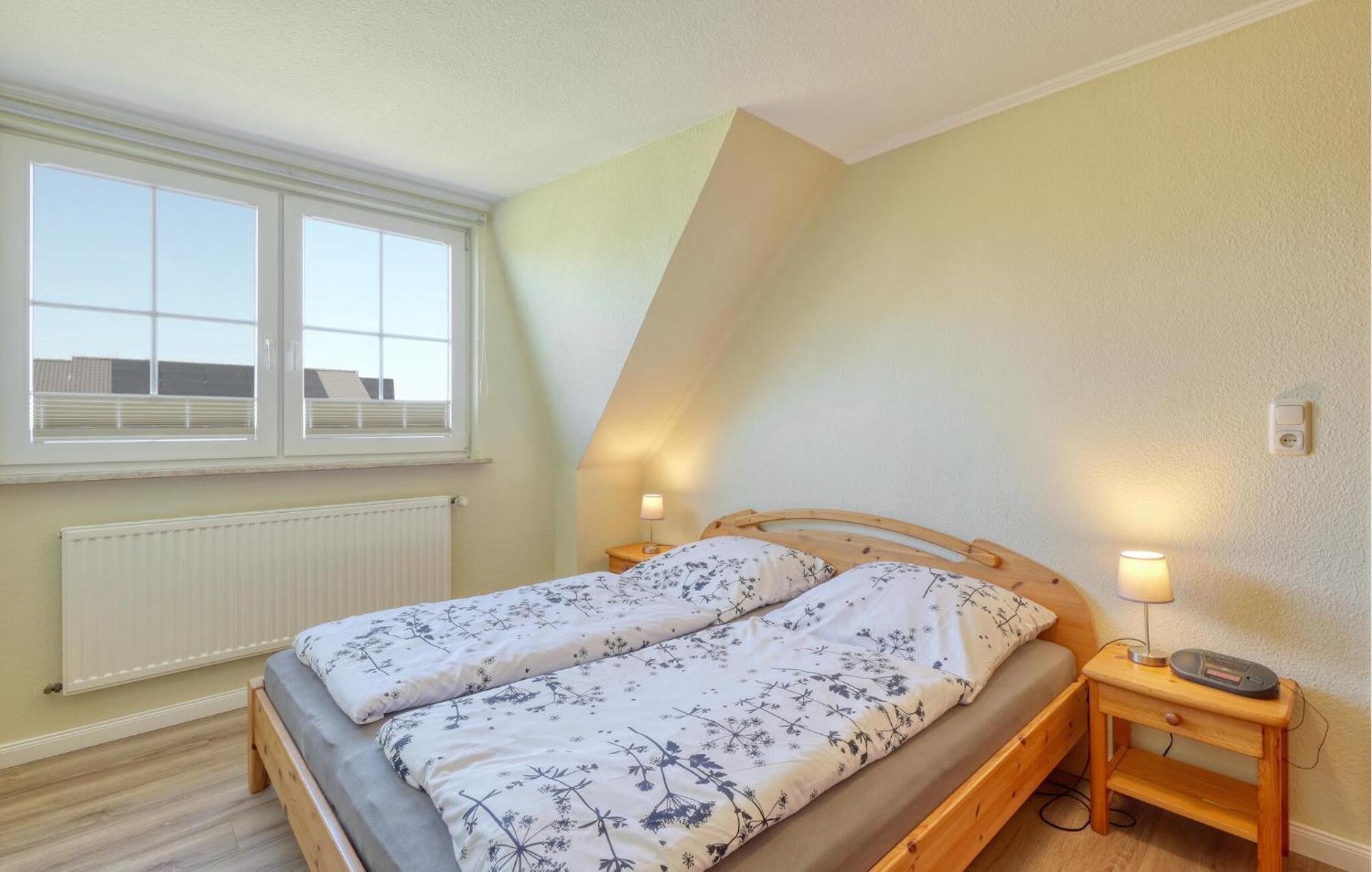 Nice Home In Toenning With Kitchen Buitenkant foto