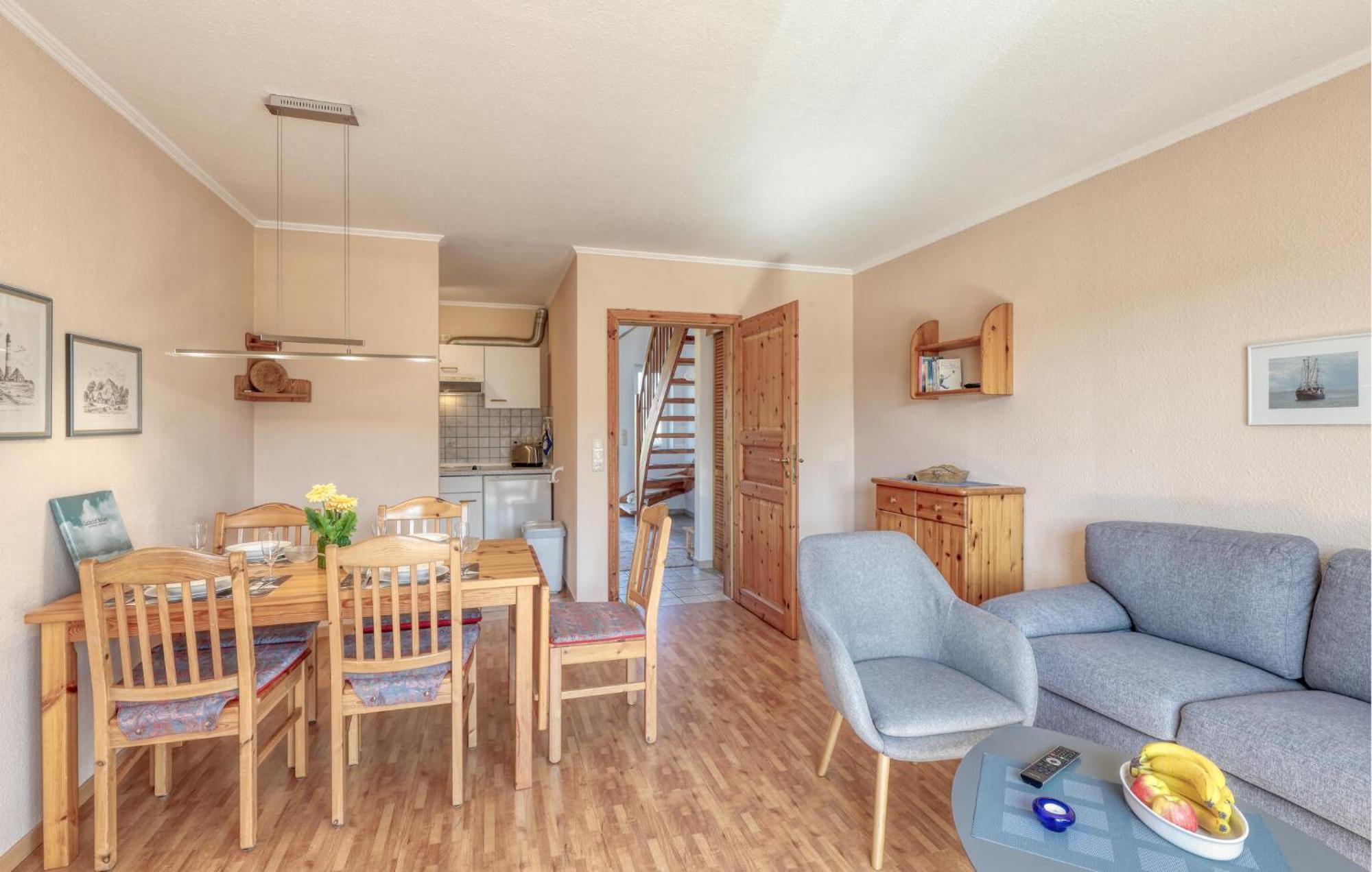 Nice Home In Toenning With Kitchen Buitenkant foto